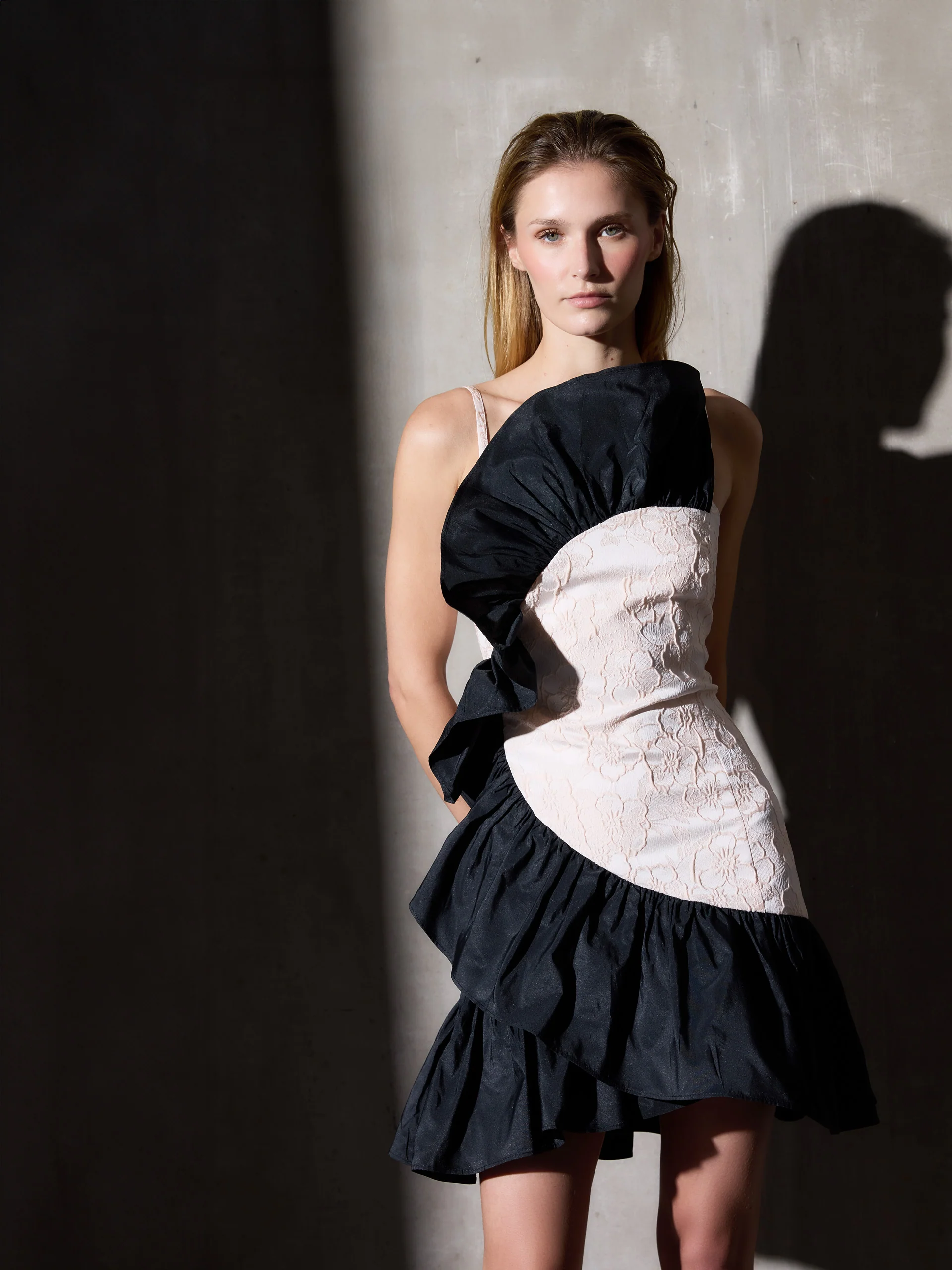 Vestido CaprileXSilbon bicolor volante marfil - Image 6