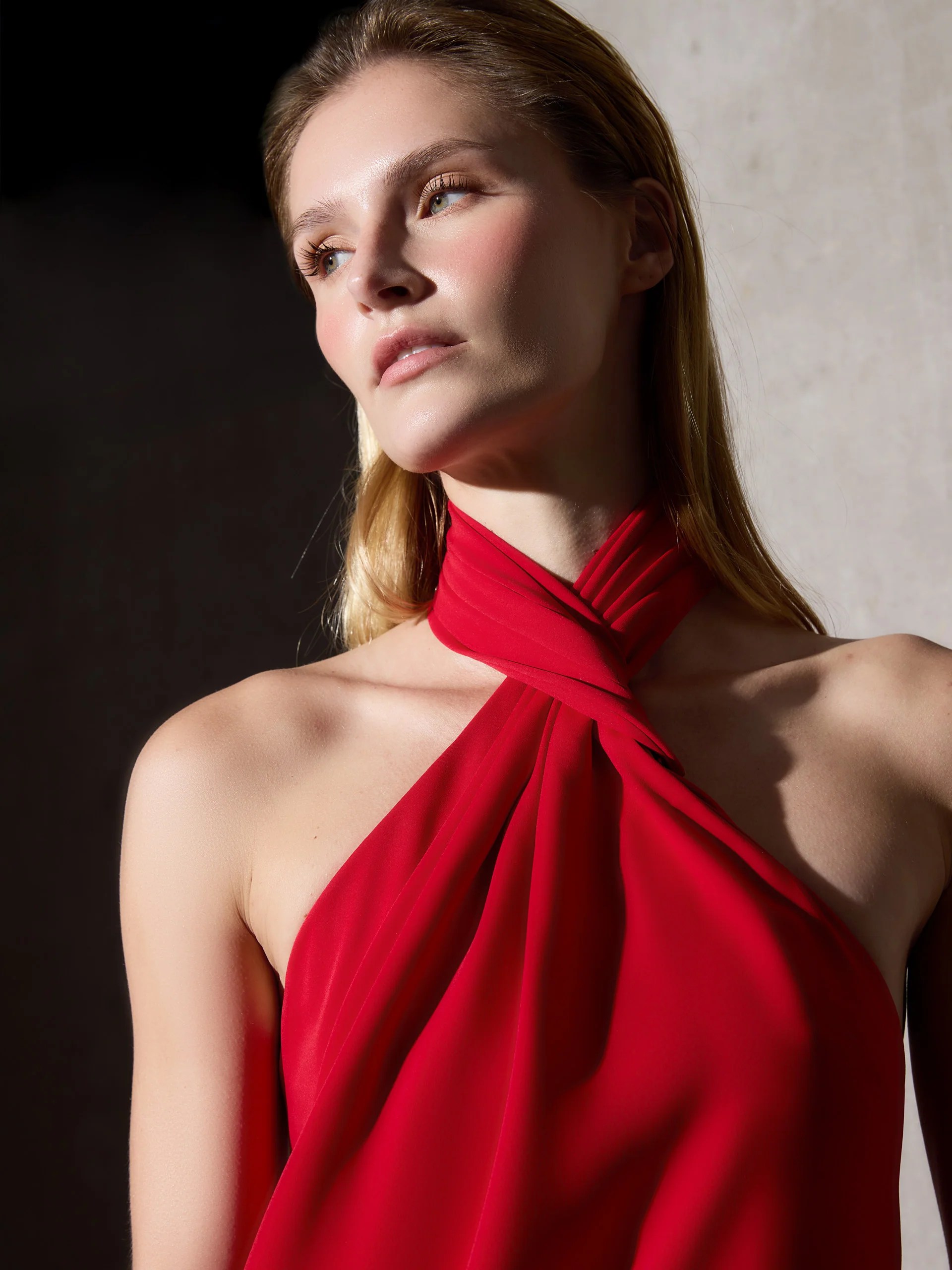 Vestido CaprileXSilbon halter rojo - Image 7