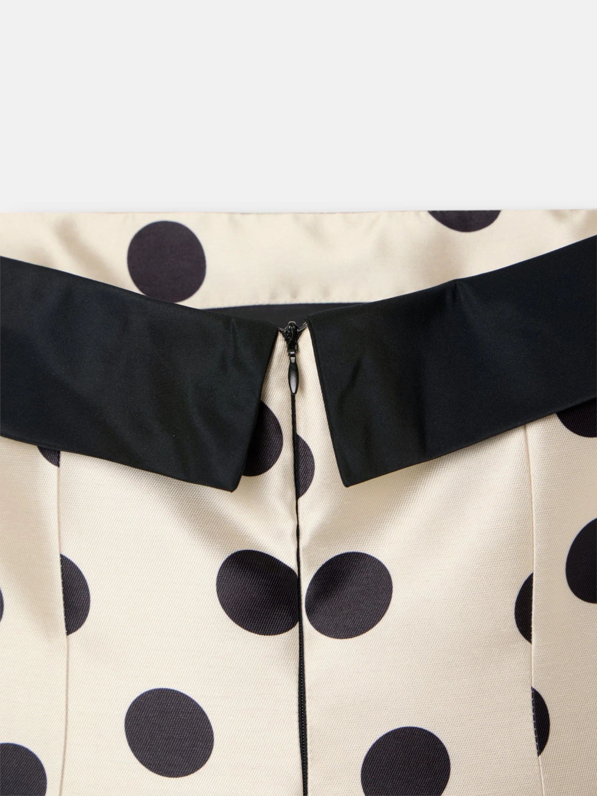 Vestido CaprilexSilbon lunar vainilla y negro - Image 11