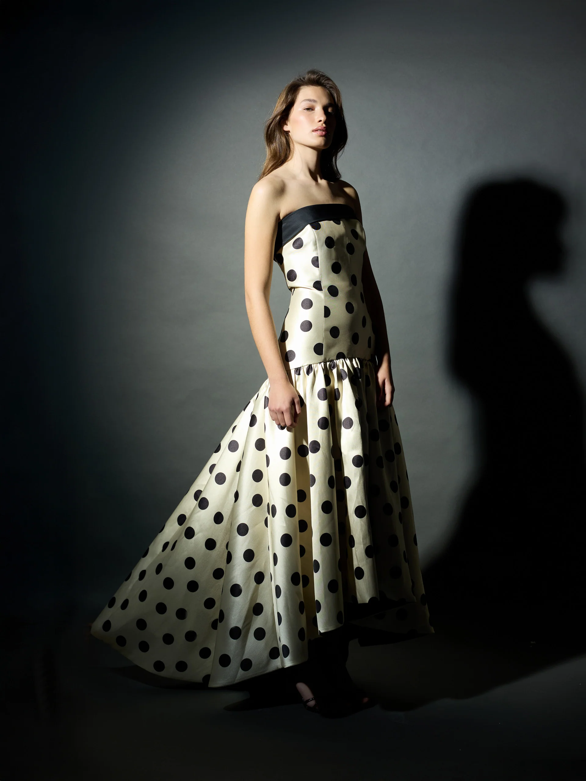 Vestido CaprilexSilbon lunar vainilla y negro - Image 2