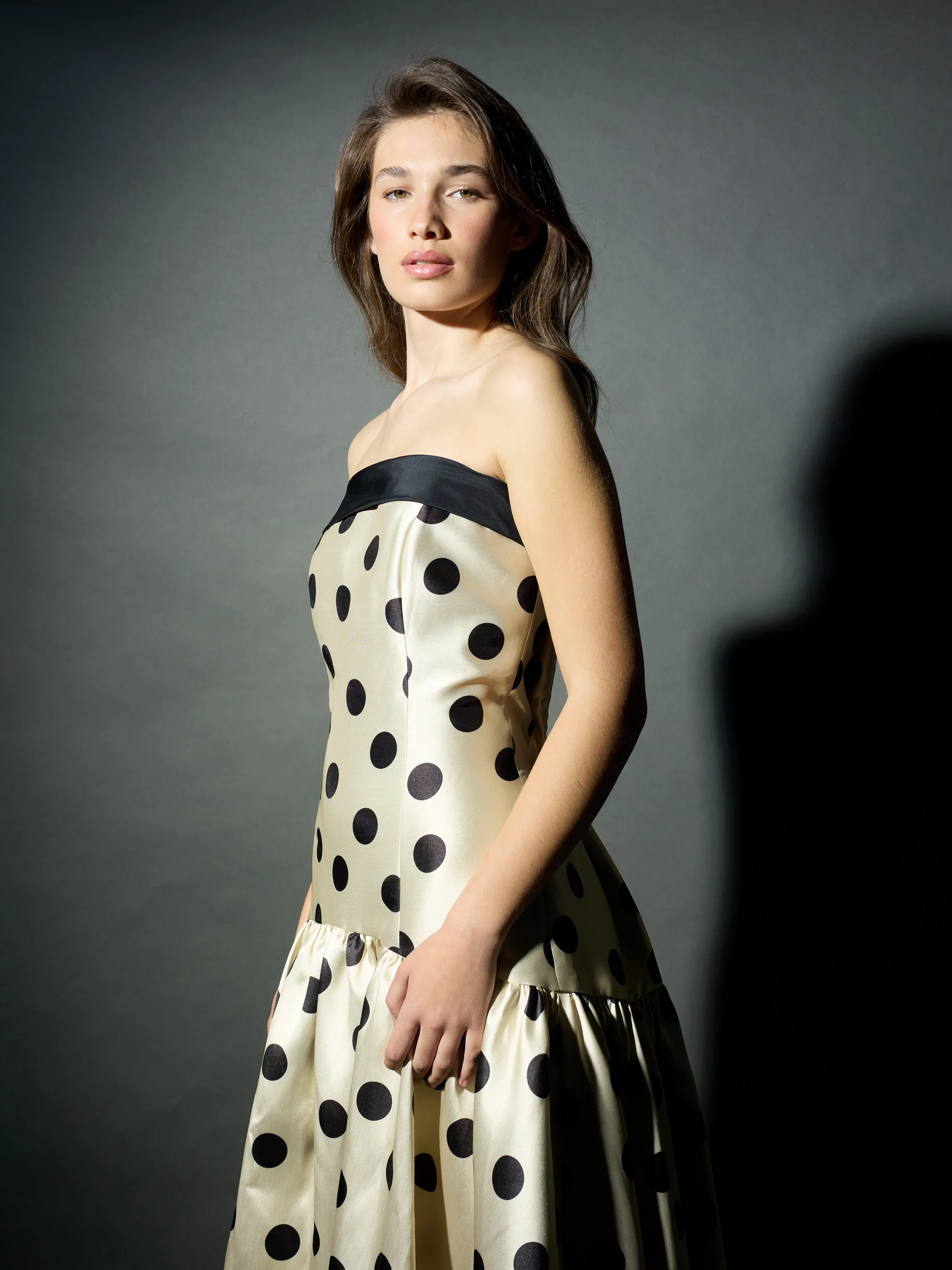 Vestido CaprilexSilbon lunar vainilla y negro - Image 3