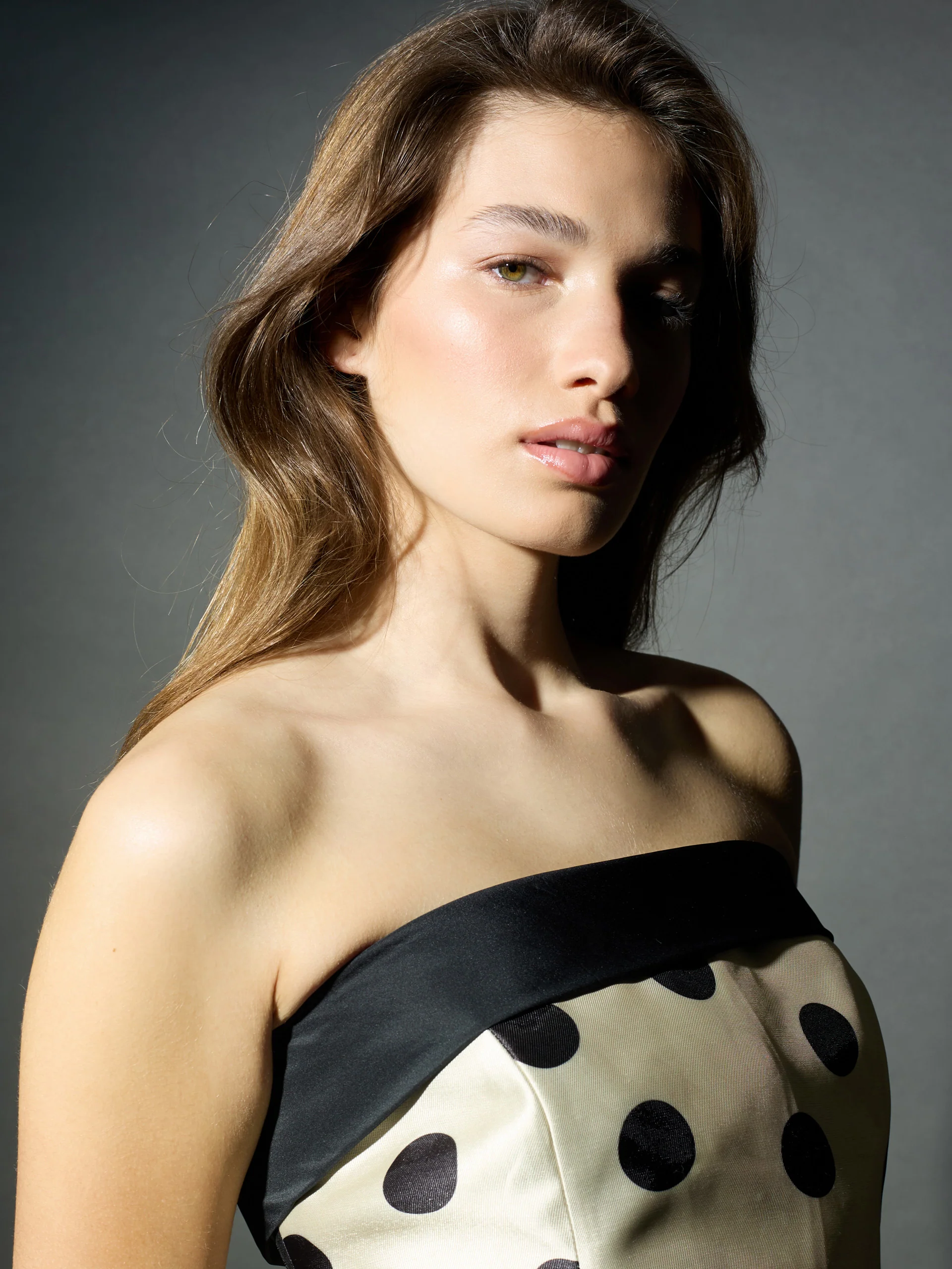 Vestido CaprilexSilbon lunar vainilla y negro - Image 4
