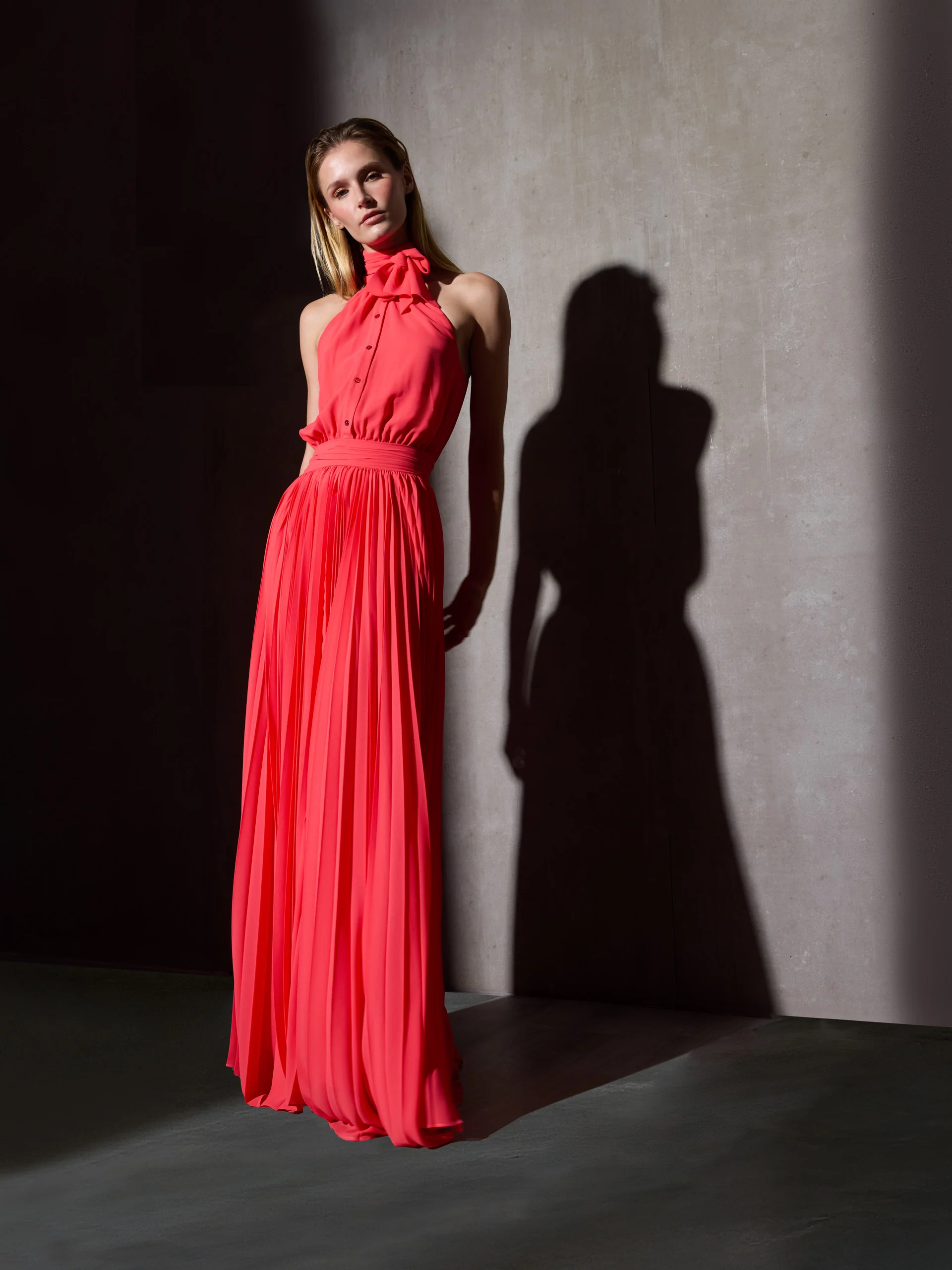 Vestido CaprileXSilbon plisado lazo coral - Image 13