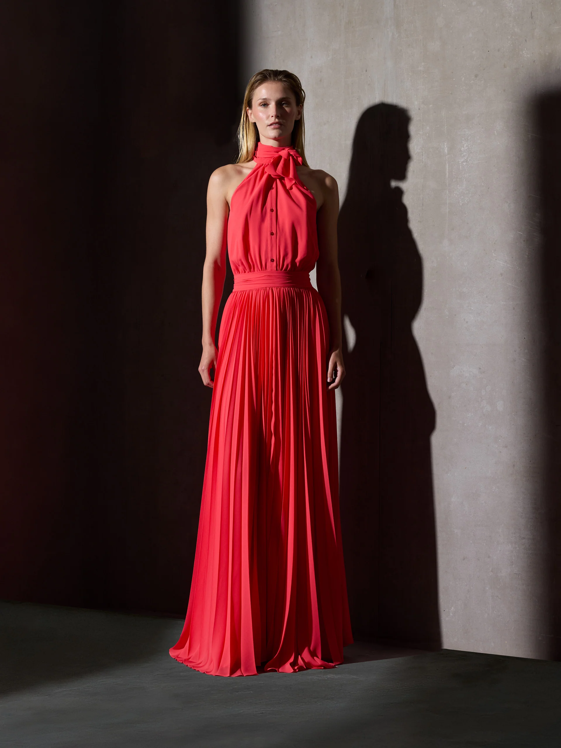 Vestido CaprileXSilbon plisado lazo coral - Image 7