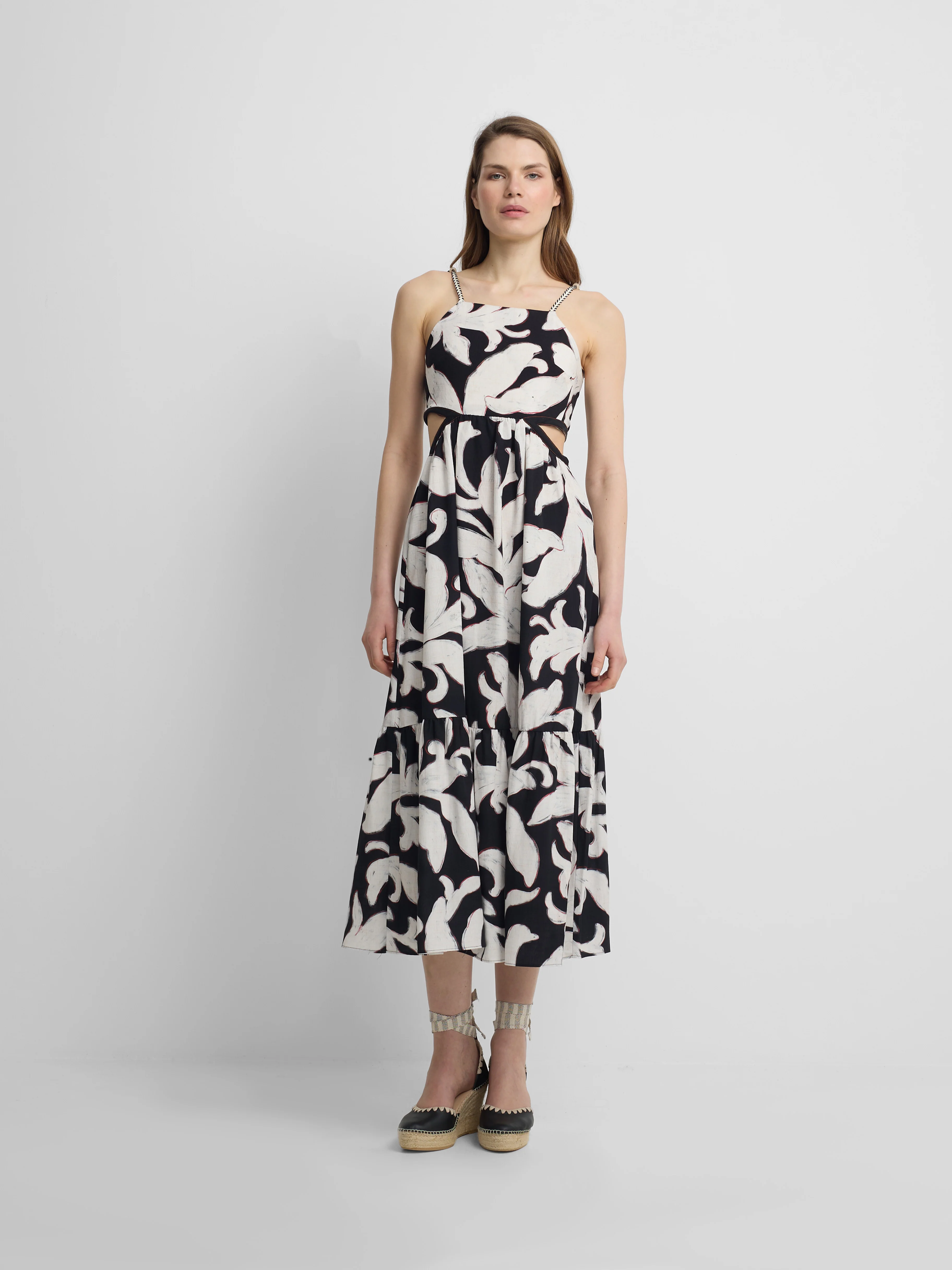 Vestido cut out estampado flores negro - Image 3