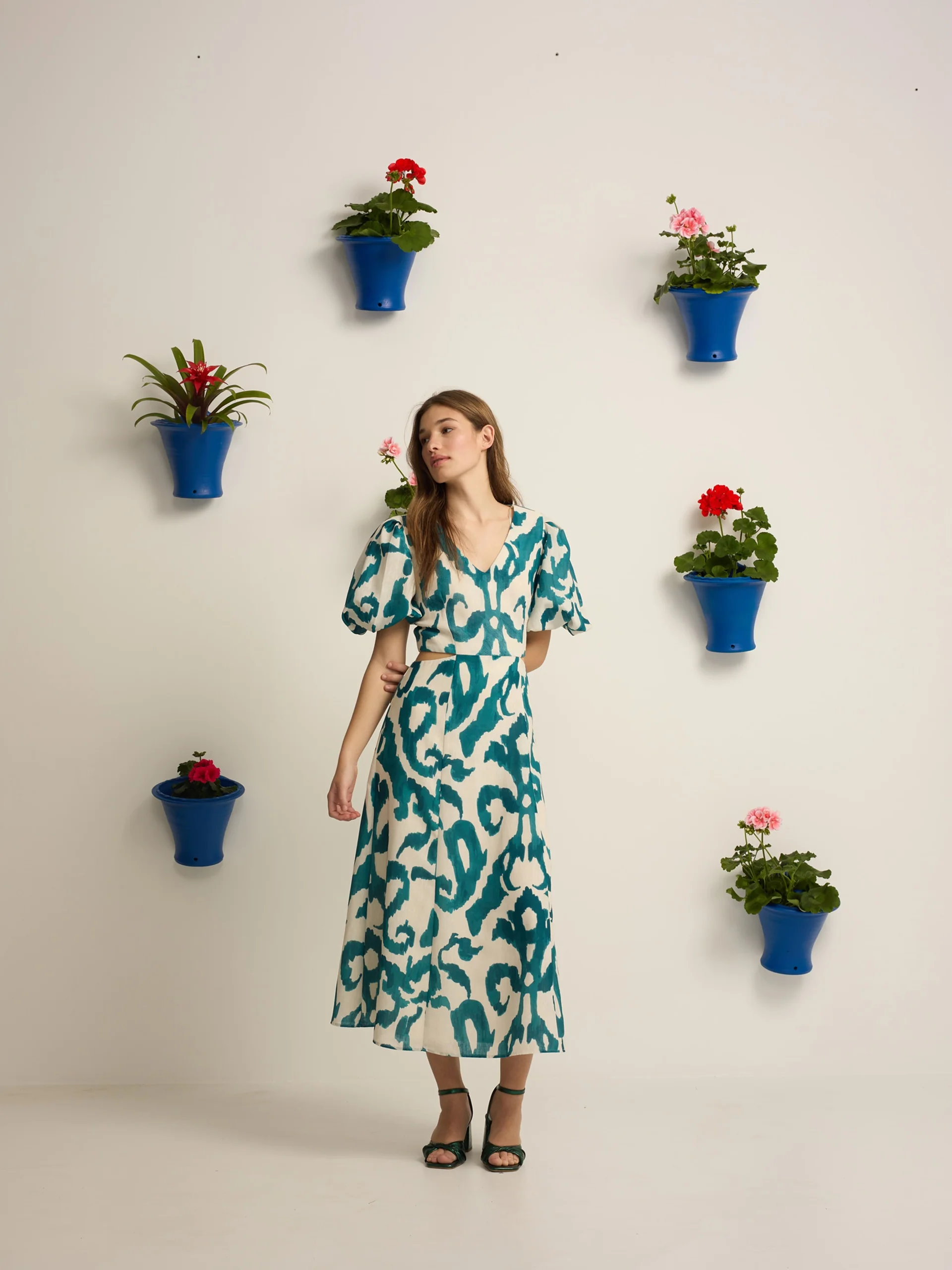 Vestido event collection cut out estampado verde - Image 3