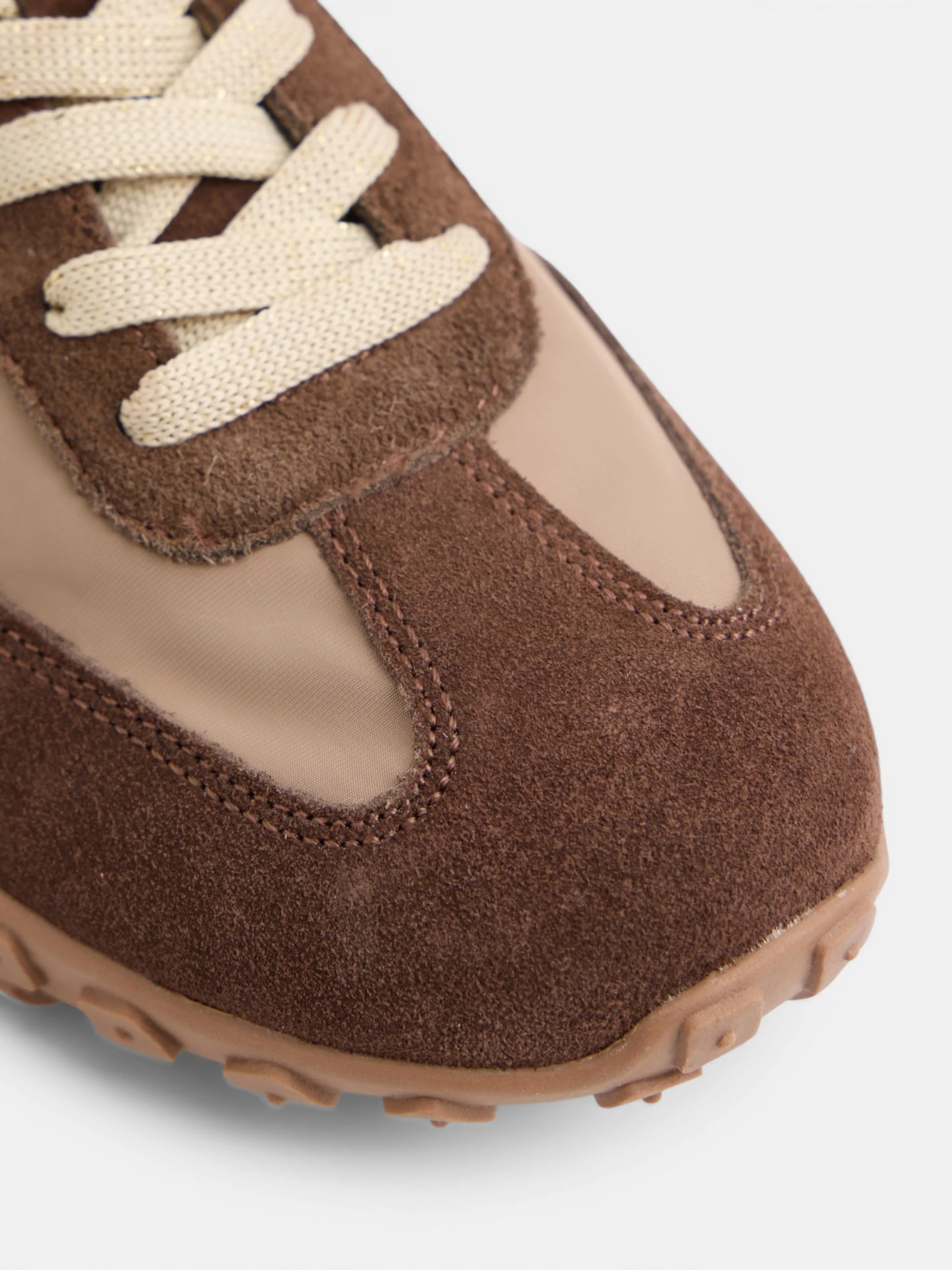 Zapatilla running marrones - Image 5