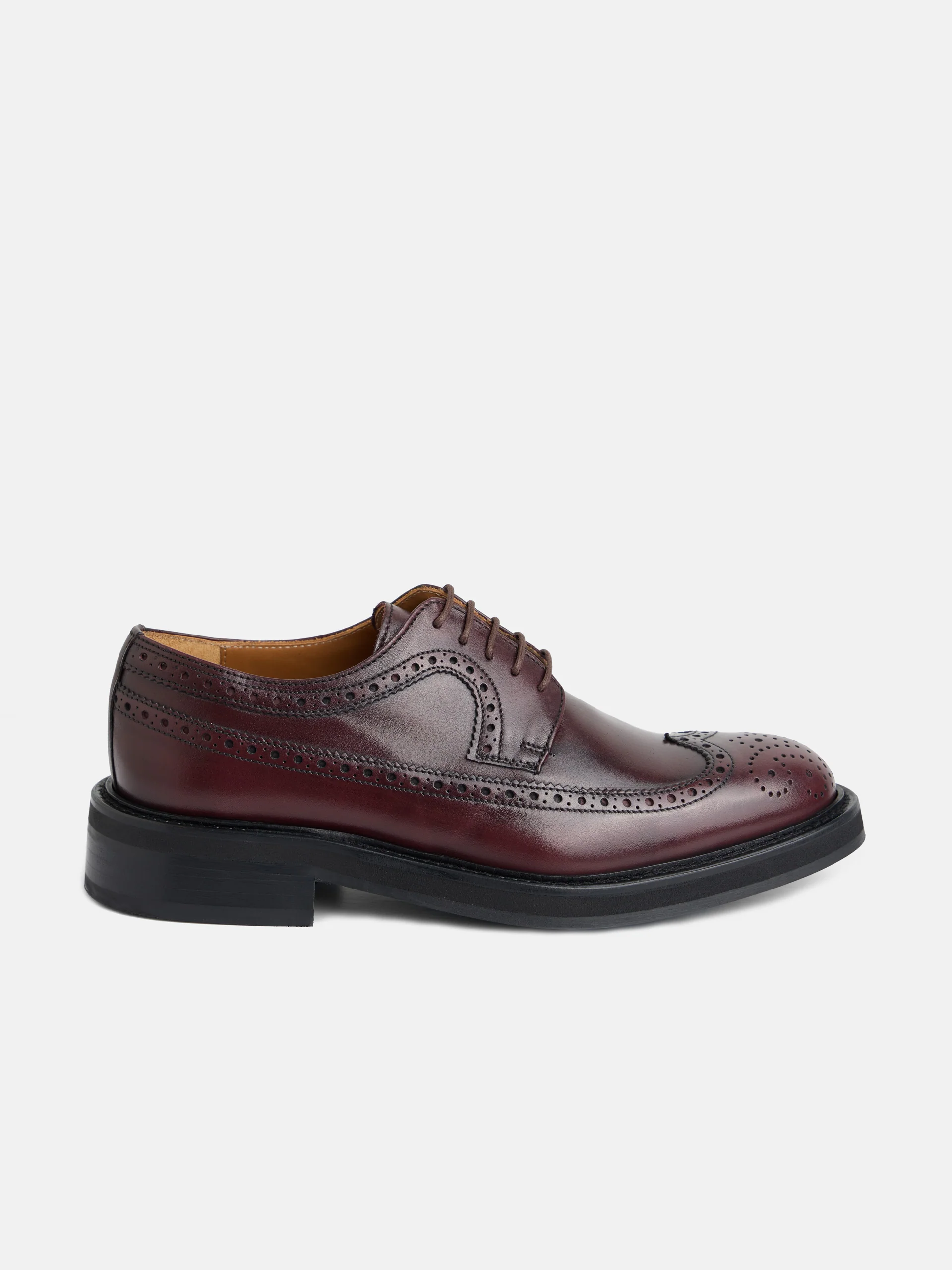 Zapato clasico piel perforado burdeos - Image 5