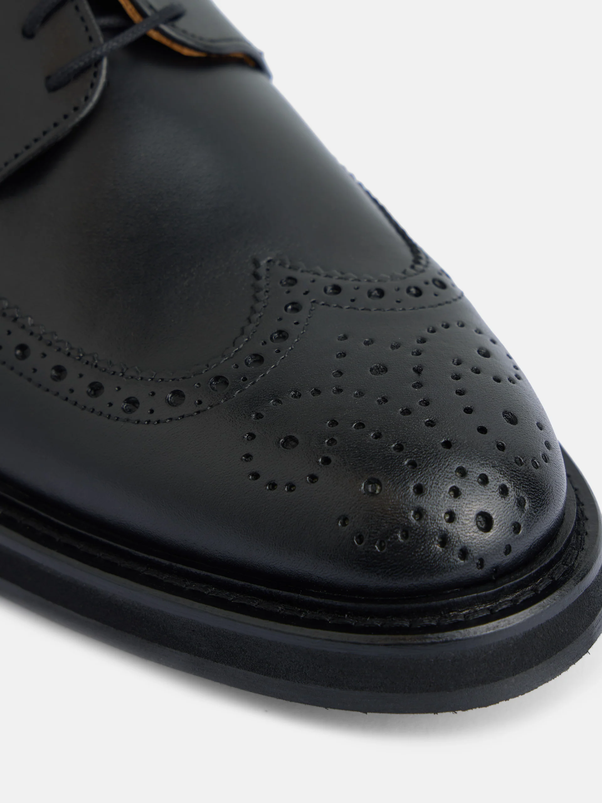 Zapato clasico piel perforado negro - Image 3